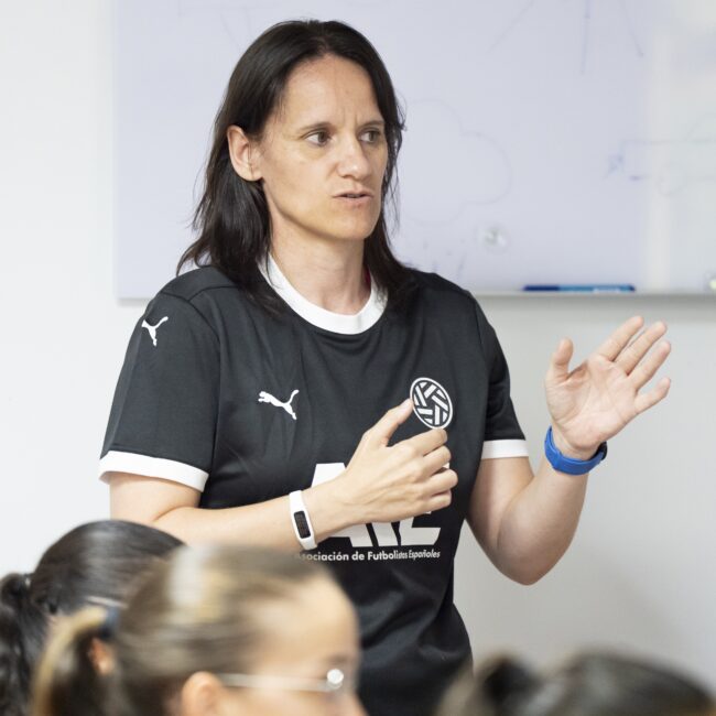 Estefanía López at AFE professional sessions