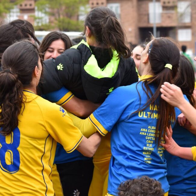 Estefania Lopez - Campeonas de liga